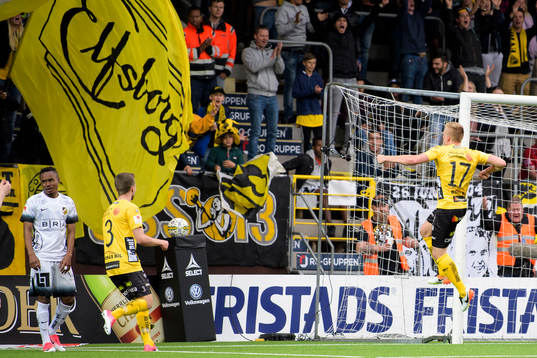 Elfsborgs Per Frick jublar