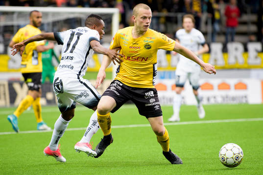 Elfsborgs Daniel Gustavsson och Häckens Nasiru Mohammed