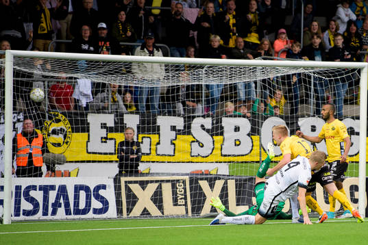 Elfsborgs Per Frick gör 2-0