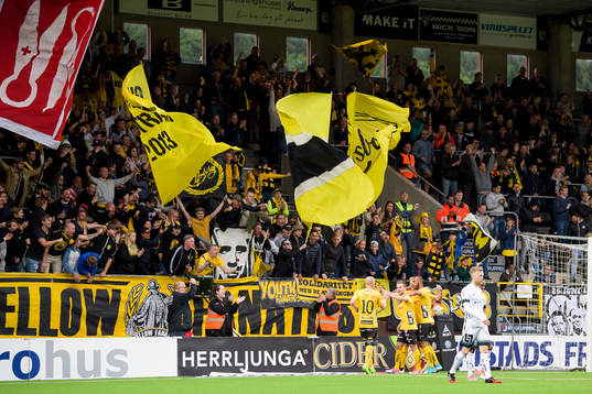 Elfsborgs Per Frick jublar
