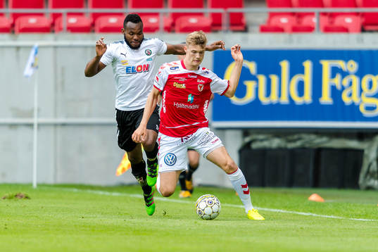Örebros Michael Junior Omoh och Kalmars Svante Ingelsson