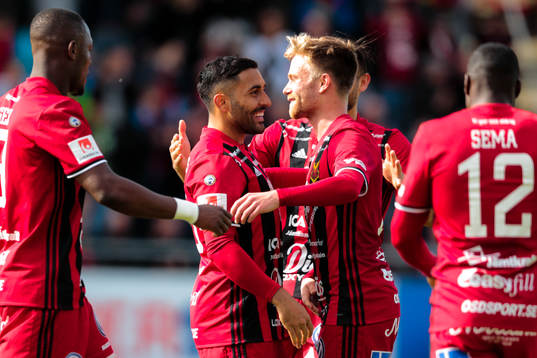Östersunds Saman Ghoddos jublar