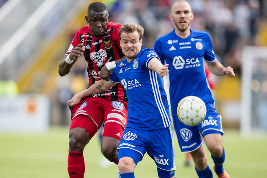 Östersunds Alhaji Gero mot Sundsvalls Eric Larsson