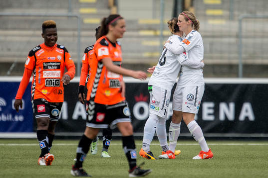 Rosengårds Linnea Svensson jublar medan Kristianstads