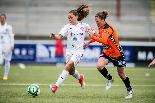 Rosengårds Lieke Martens och Kristianstads Rebecca Edwards