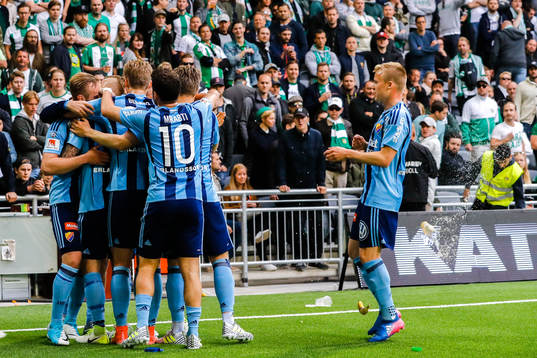 Djurgårdens spelare jublar