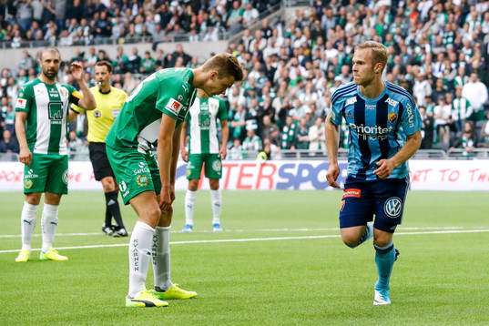 Hammarbys Marcus Degerlund deppar samtidigt som