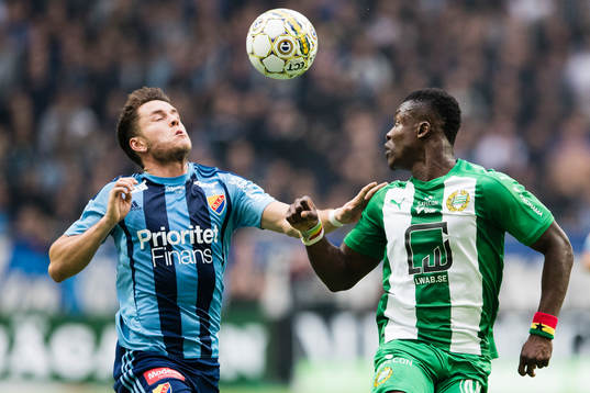Djurgårdens Kerim Mrabti och Hammarbys Joseph Aidoo