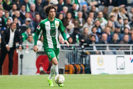 Hammarbys Romulo Cabral Pereira Pinto med bollen