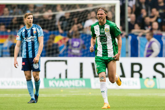 Hammarbys Björn Paulsen grinar illa