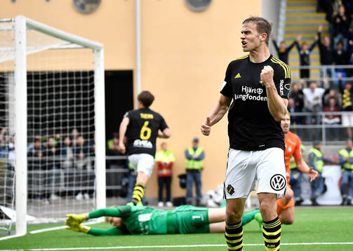 Eero Markkanen jublar