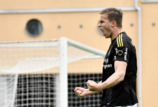Eero Markkanen jublar