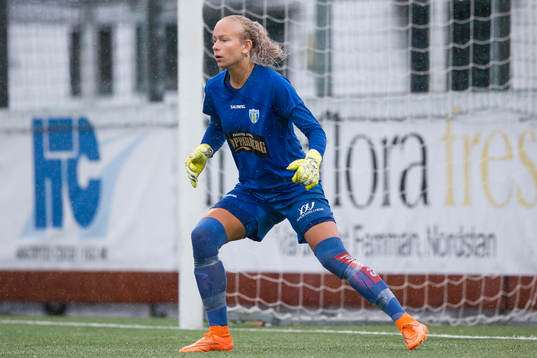 4 Göteborgs målvakt Fanny Lund