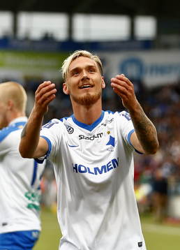 Norrköpings Linus Wahlqvist jublar