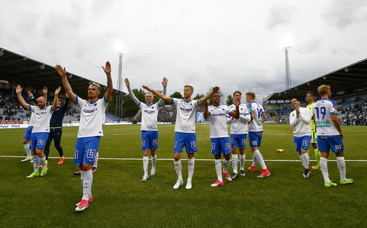 Norrköpings spelare jublar