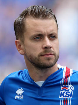 Kari Arnason, Island