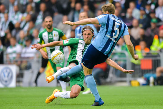 Hammarbys Björn Paulsen och Djurgårdens Niklas Gunnarsson