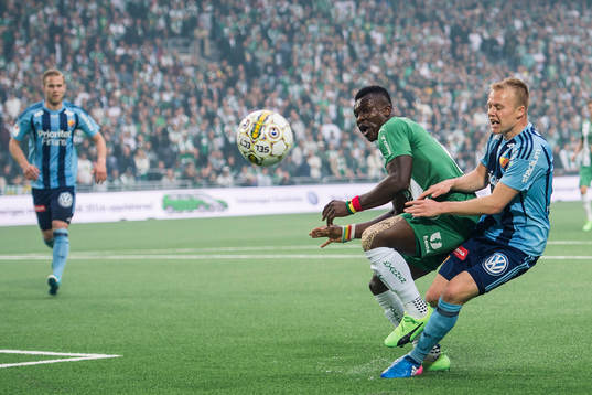 Hammarbys Joseph Aidoo mot Djurgårdens Elliot Käck