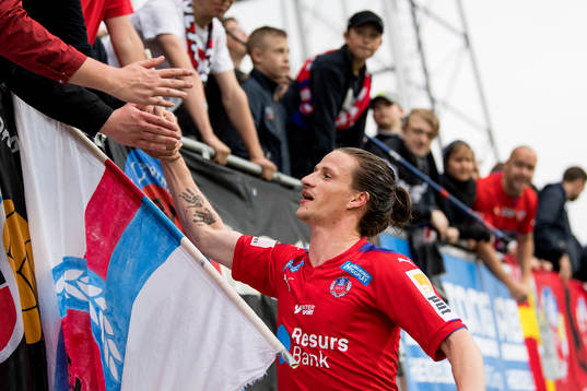 Helsingborgs Jesper Lange tackar publiken
