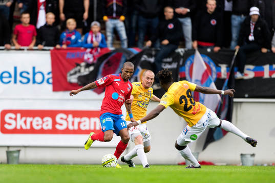 Helsingborgs Bradley Surprise Ralani och Falkenbergs