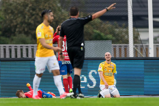 Falkenbergs Christoffer Carlsson deppar