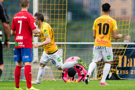 Helsingborgs målvakt Matt Pyzdrowski deppar