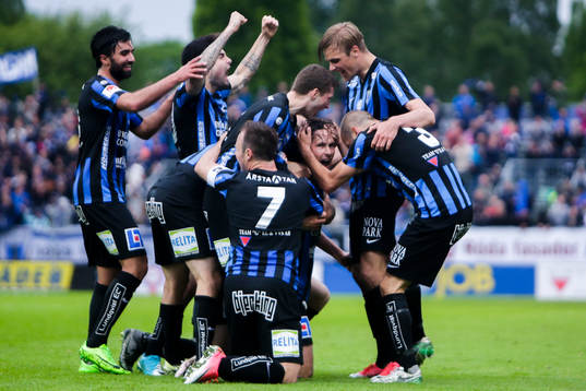 Sirius spelare jublar