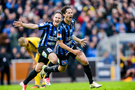 Sirius spelare jublar