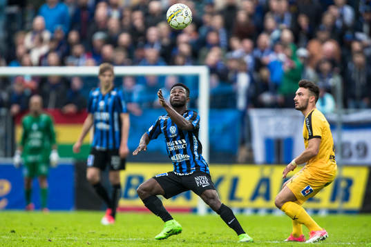 Sirius Kingsley Kofi Sarfo och Halmstads Sead Haksabanovic