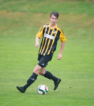 IFK Hässleholms Isak Olsson i matchen i division 2 mellan