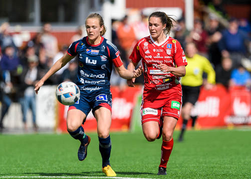 Linköpings Magdalena Eriksson och Piteås Felicia Karlsson