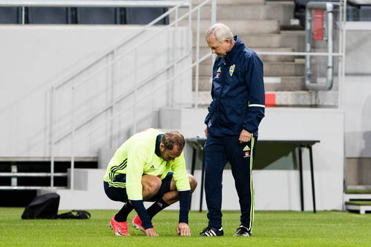 Sveriges Andreas Granqvist och landslagschef Lars Richt