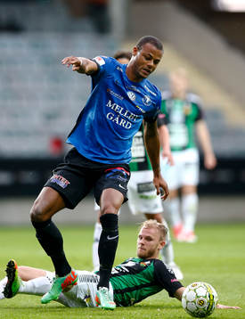 Trelleborgs Salif Camara Jönsson och GAIS Niclas Andersén
