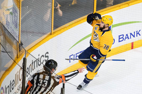 Nashvilles Viktor Arvidsson jublar