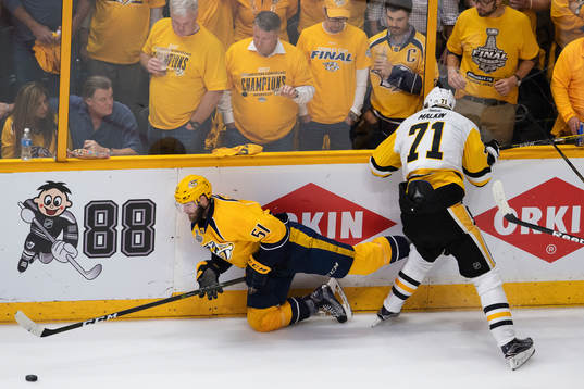 Nashvilles Austin Watson och Pittsburghs Evgeni Malkin