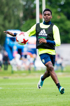 Joel Asoro