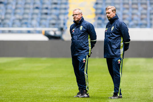 Sveriges förbundskapten Janne Andersson och assisterande