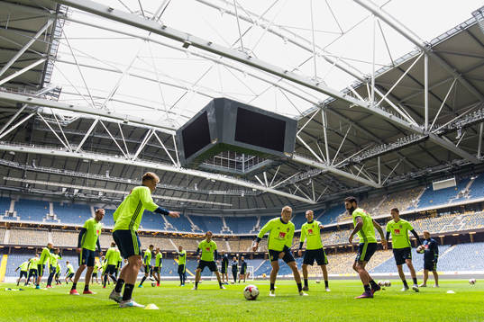 Sveriges Sebastian Larsson, Ola Toivonen, Jimmy Durmaz och