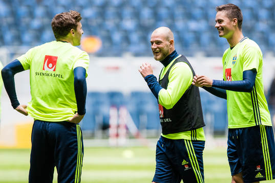 Sveriges Victor Nilsson Lindelöf, John Guidetti och Mikael