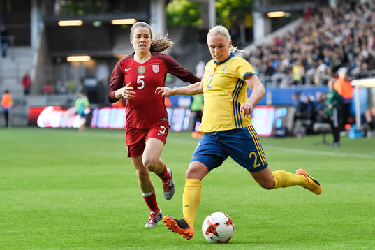 s Kelly O’Hara och Sveriges Jonna Andersson