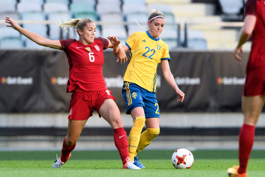 s Abby Dahlkemper