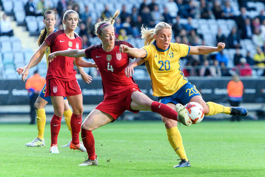 s Becky Sauerbrunn