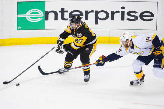 Pittsburghs Sidney Crosby och Nashvilles Mattias Ekholm