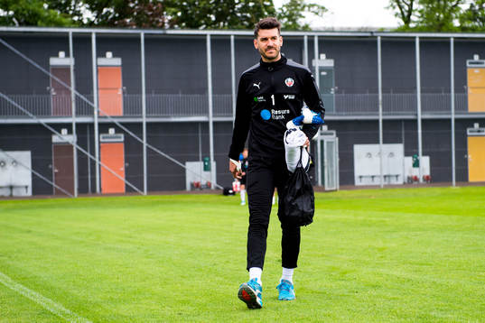Helsingborgs målvakt Matt Pyzdrowski