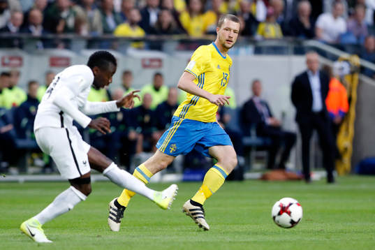 FrankrikesBlaise Matuidi och Sveriges Jakob Johansson
