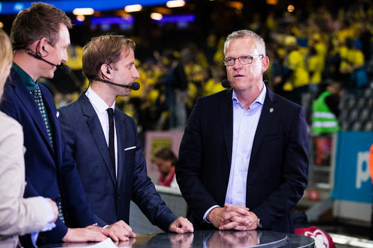 Kim Källström, Simon Bank och Sveriges förbundskapten