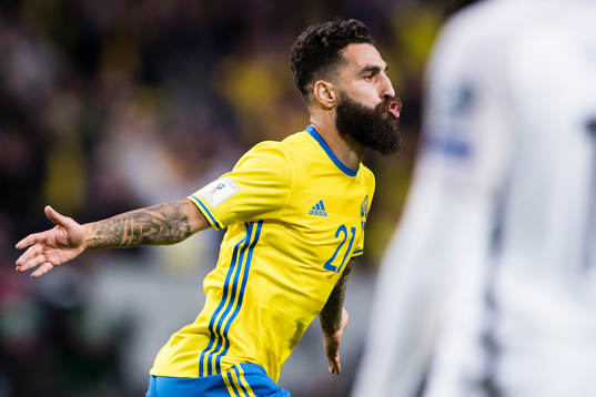 Sveriges Jimmy Durmaz jublar