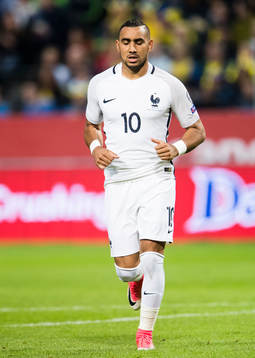 Frankrikes Dimitri Payet deppar