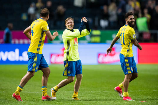 Sveriges Andreas Granqvist, Emil Forsberg och Jimmy Durmaz