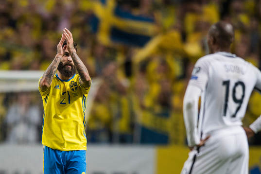 Sveriges Jimmy Durmaz tackar publiken